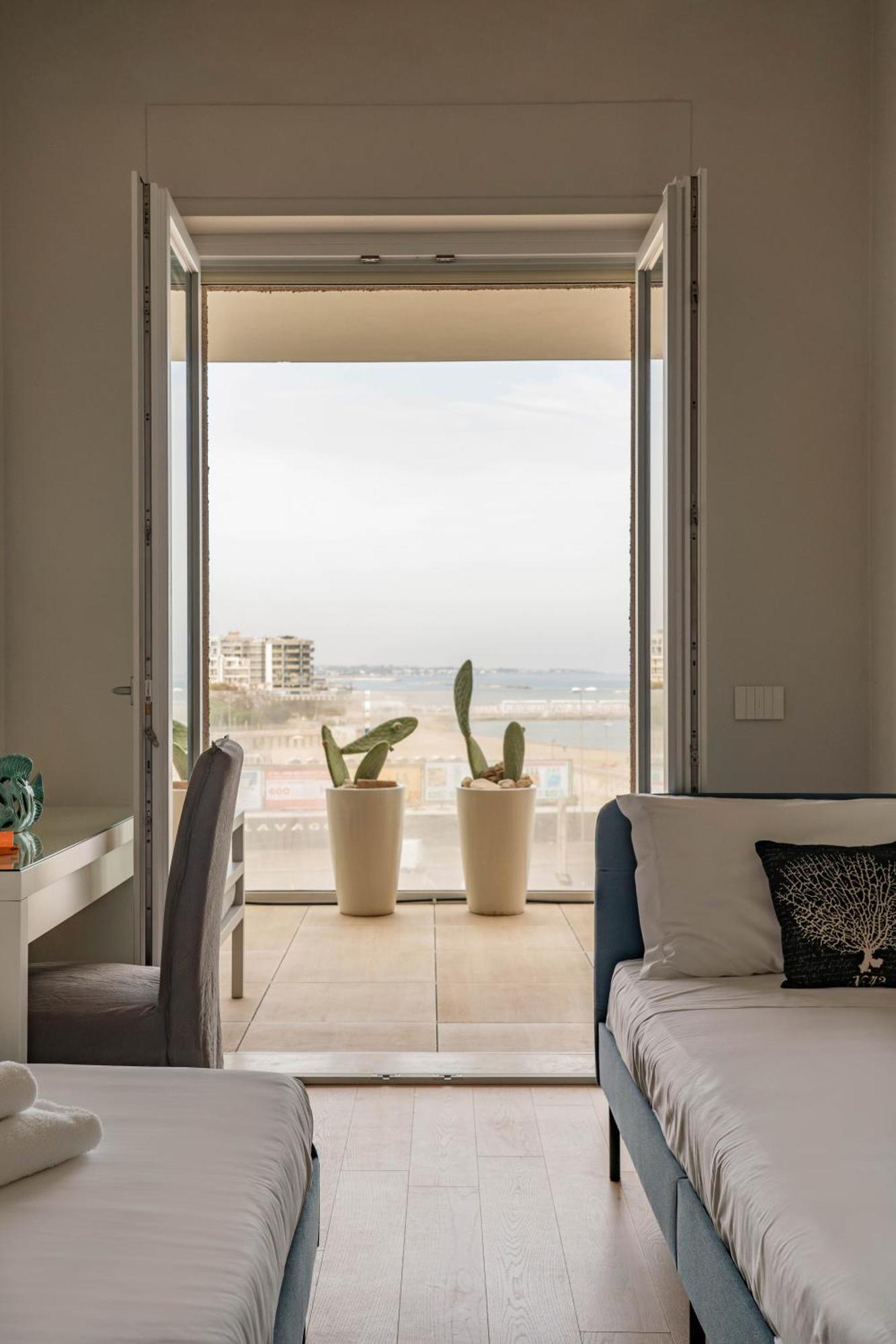 Palazzo Verdi Luxury Accomodation Bari Bagian luar foto