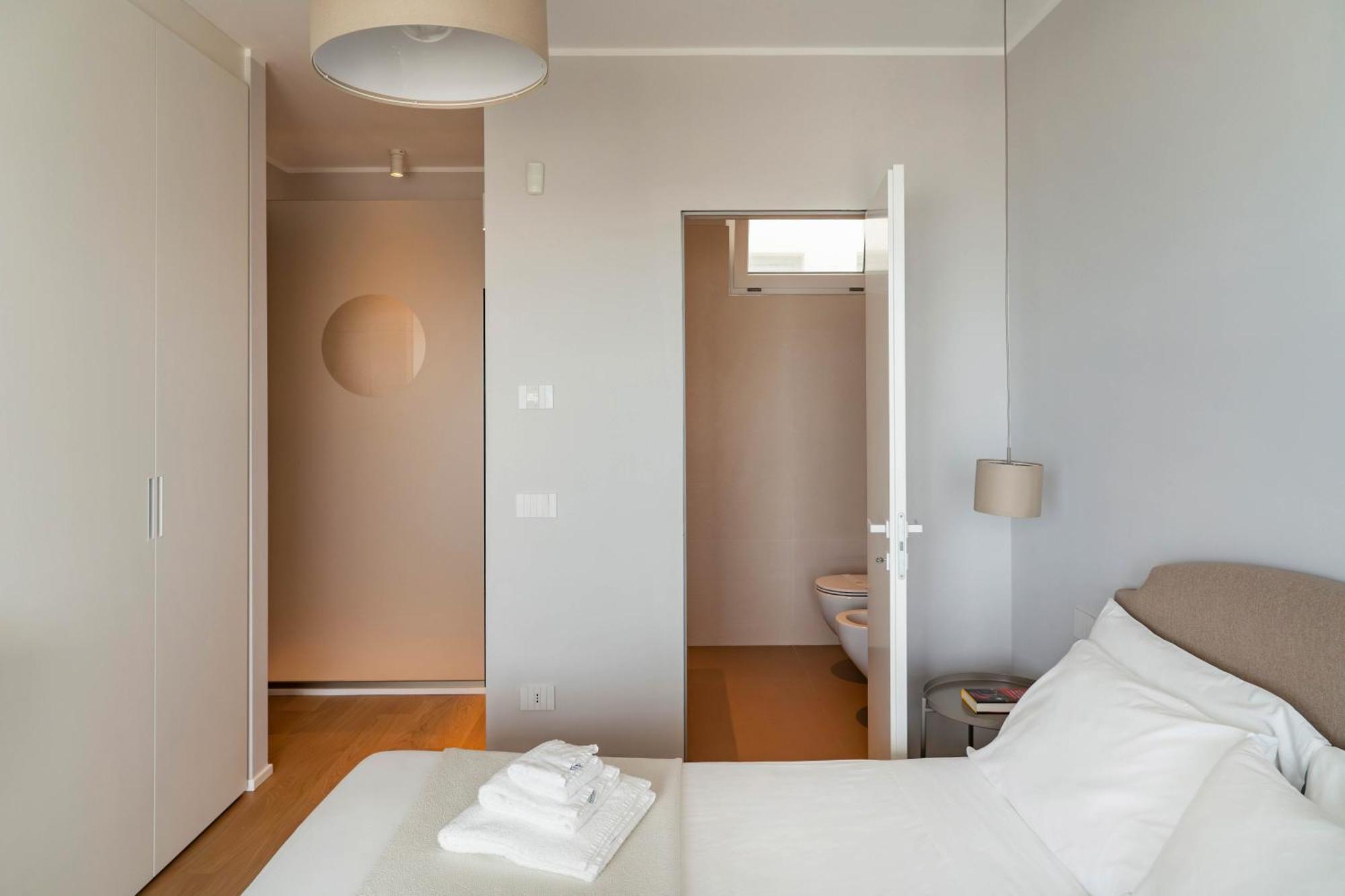 Palazzo Verdi Luxury Accomodation Bari Bagian luar foto