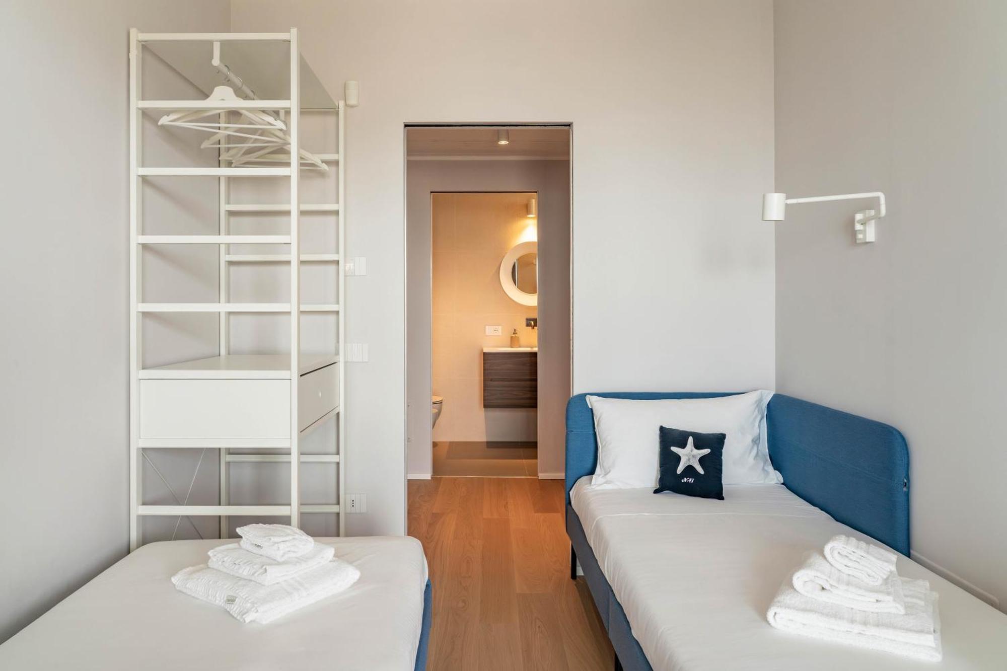 Palazzo Verdi Luxury Accomodation Bari Bagian luar foto